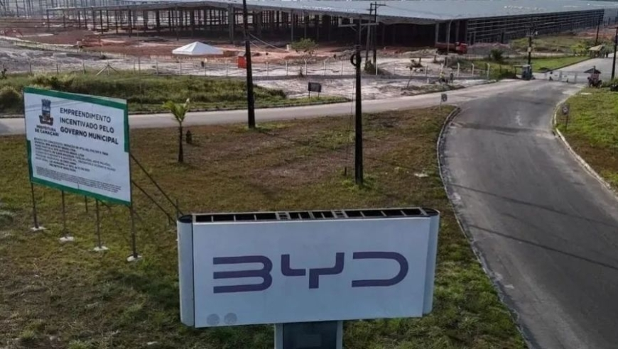 男子套圈套中玛莎拉蒂使用权,2025新奥门资料大全正版资料,详细释义解释落实_精英版V15.7